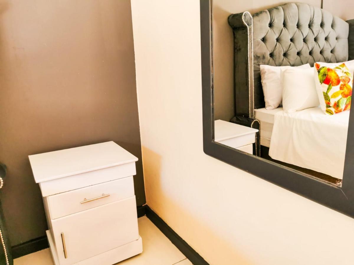 Hotel Genesis Guesthouze à Bela-Bela Extérieur photo