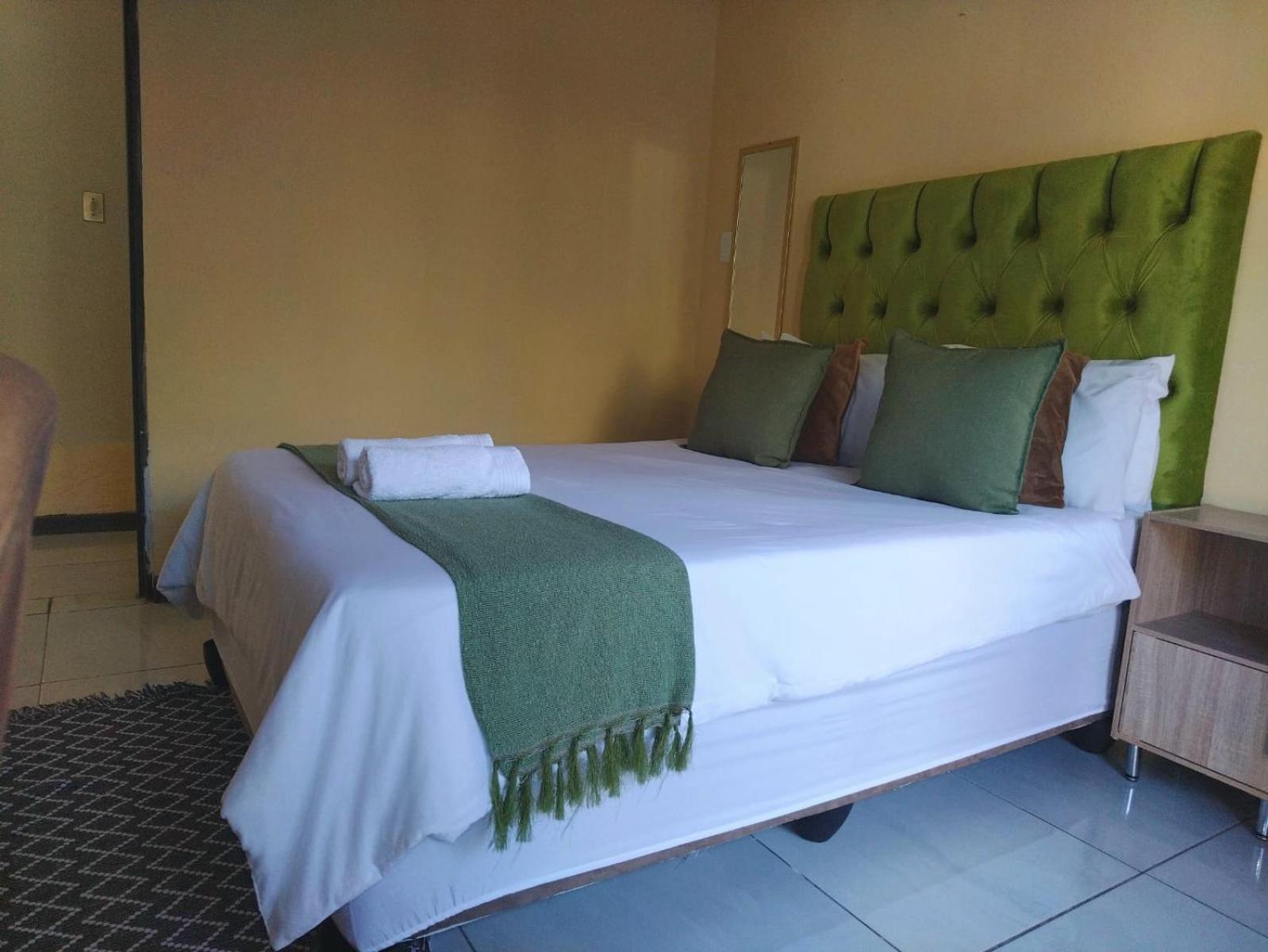 Hotel Genesis Guesthouze à Bela-Bela Extérieur photo